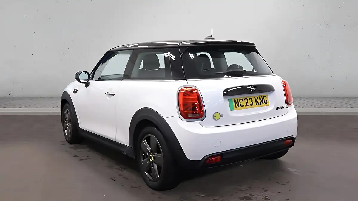 Used 2023 MINI Electric Hatch Level 1 White - Interior and Exterior details 3