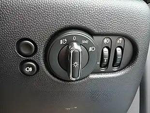Used 2023 MINI Hatch Classic British Racing Green - Interior and Exterior details 17