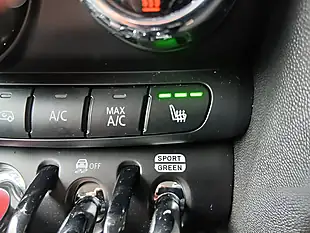 Used 2023 MINI Hatch Classic British Racing Green - Interior and Exterior details 18