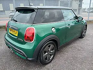 Used 2023 MINI Hatch Classic British Racing Green - Interior and Exterior details 2