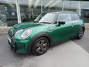 Used 2023 MINI Hatch Classic British Racing Green - Interior and Exterior details 3