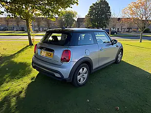 Used 2023 MINI Hatch Cooper Classic Silver - Interior and Exterior details 4