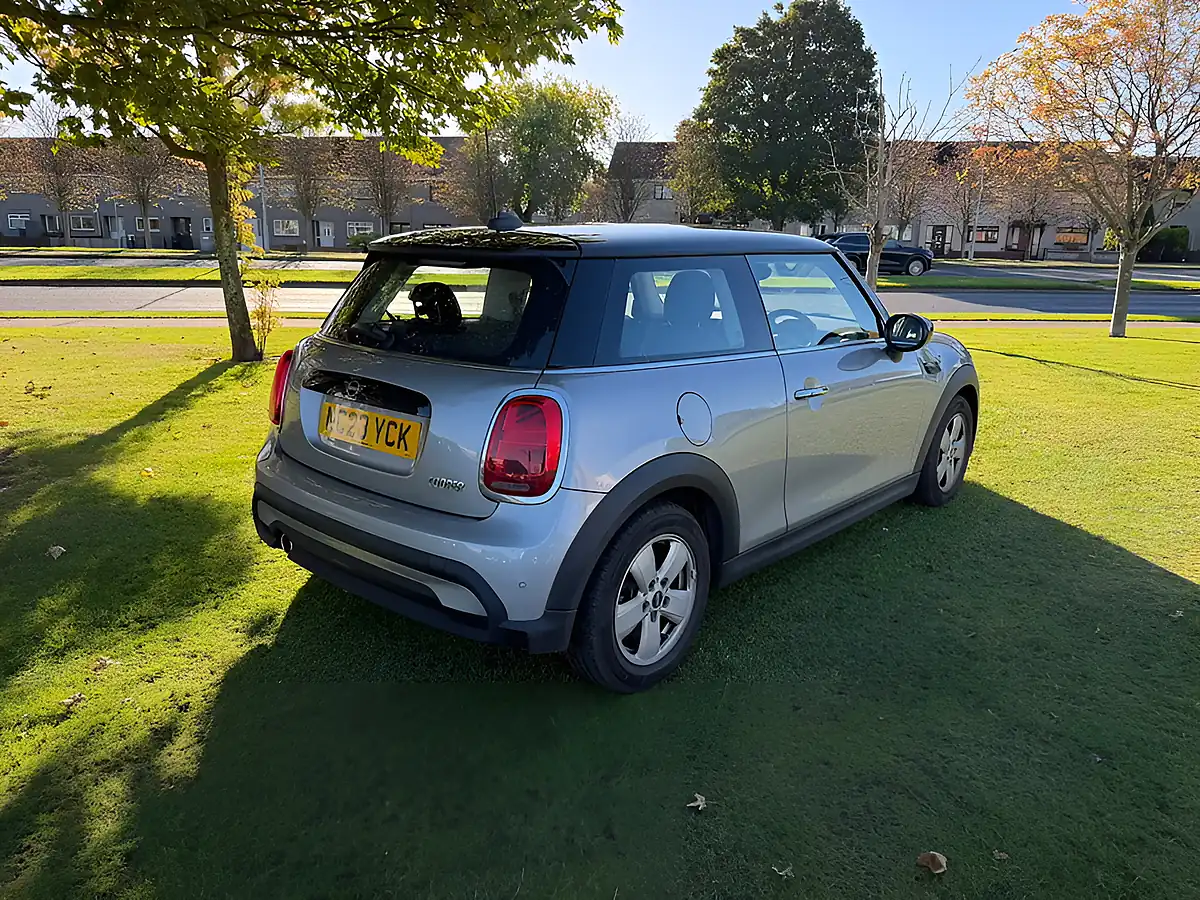 Used 2023 MINI Hatch Cooper Classic Silver - Interior and Exterior details 4