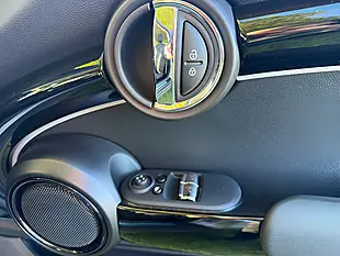 Used 2023 MINI Hatch Cooper Classic Silver - Interior and Exterior details 9