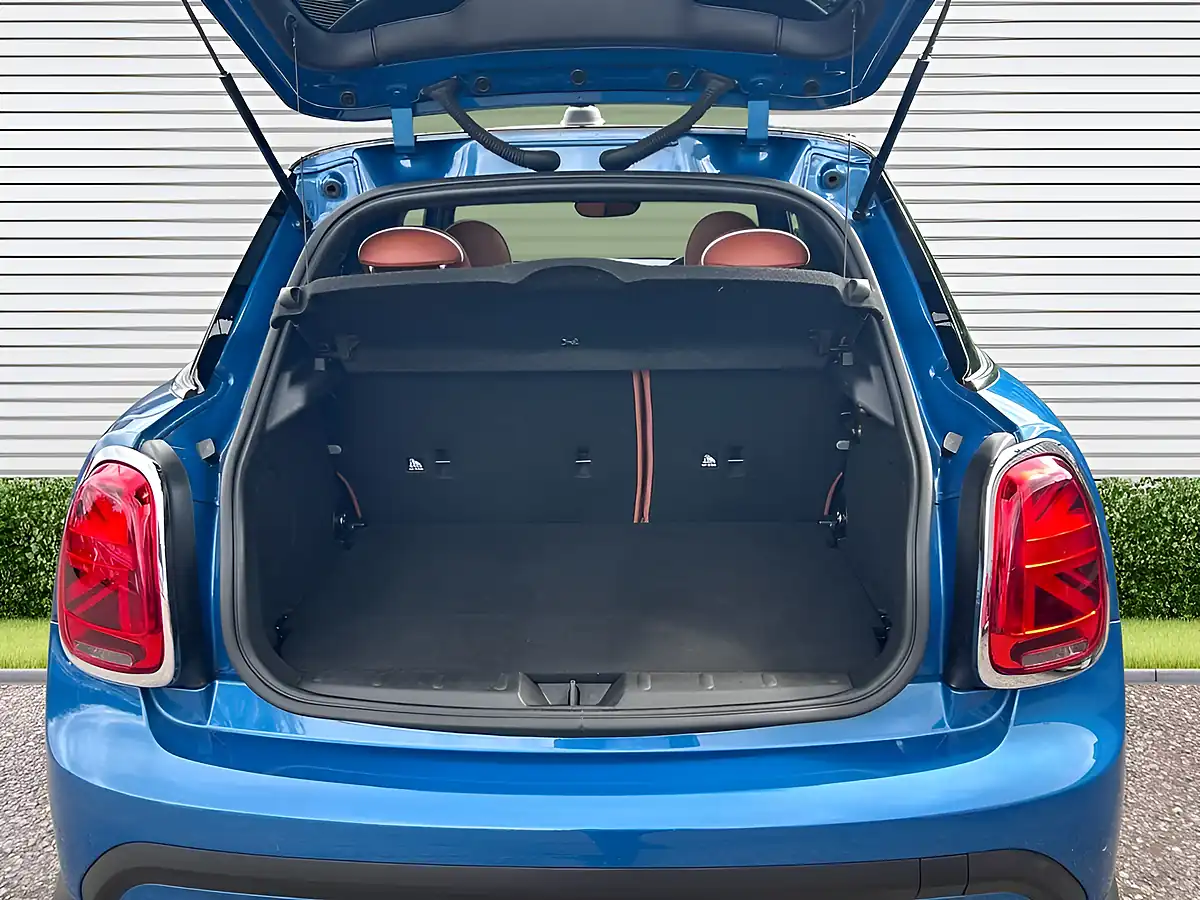 Used 2023 MINI Hatch Cooper Exclusive Island Blue - Interior and Exterior details 12