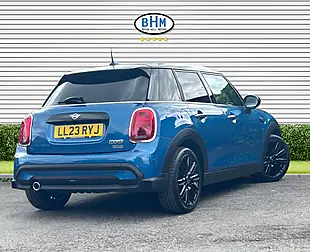 Used 2023 MINI Hatch Cooper Exclusive Island Blue - Interior and Exterior details 13