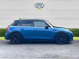Used 2023 MINI Hatch Cooper Exclusive Island Blue - Interior and Exterior details 2