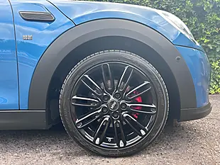 Used 2023 MINI Hatch Cooper Exclusive Island Blue - Interior and Exterior details 8