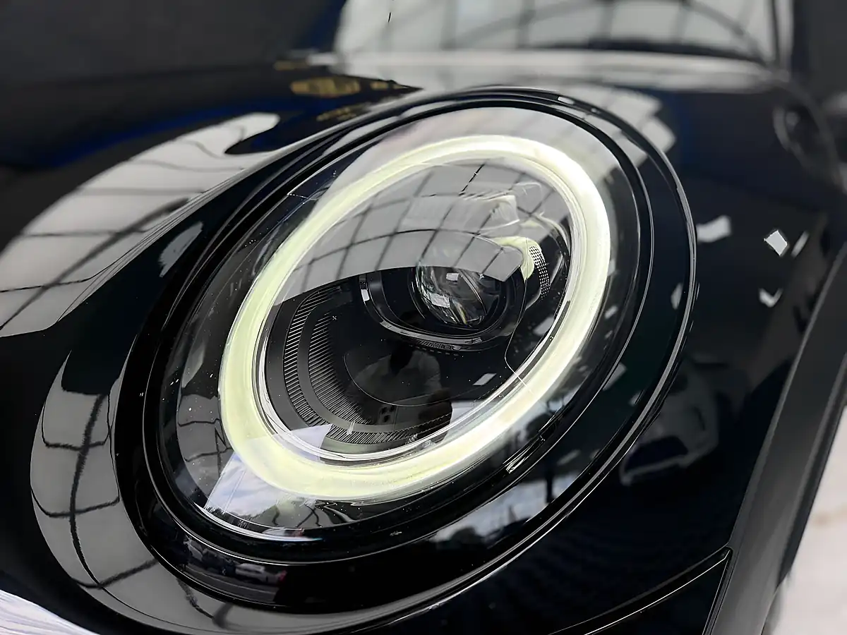 Used 2023 MINI Hatch Cooper S Sport Black - Interior and Exterior details 10