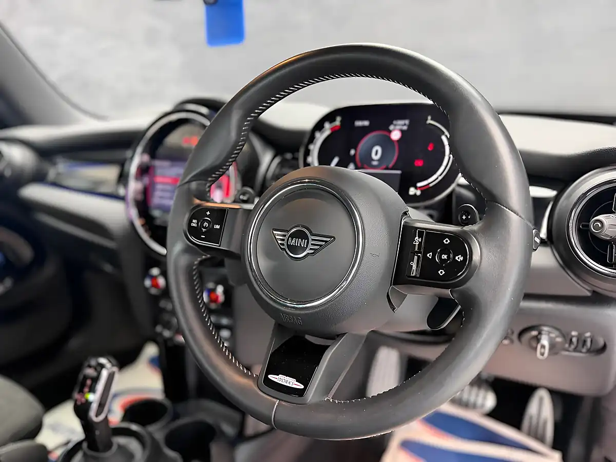 Used 2023 MINI Hatch Cooper S Sport Black - Interior and Exterior details 14