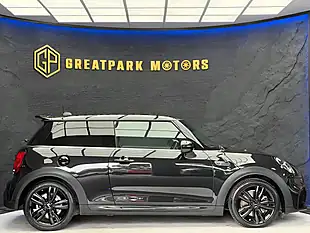 Used 2023 MINI Hatch Cooper S Sport Black - Interior and Exterior details 4