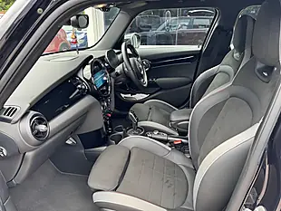 Used 2023 MINI Hatch Cooper Sport Black - Interior and Exterior details 13