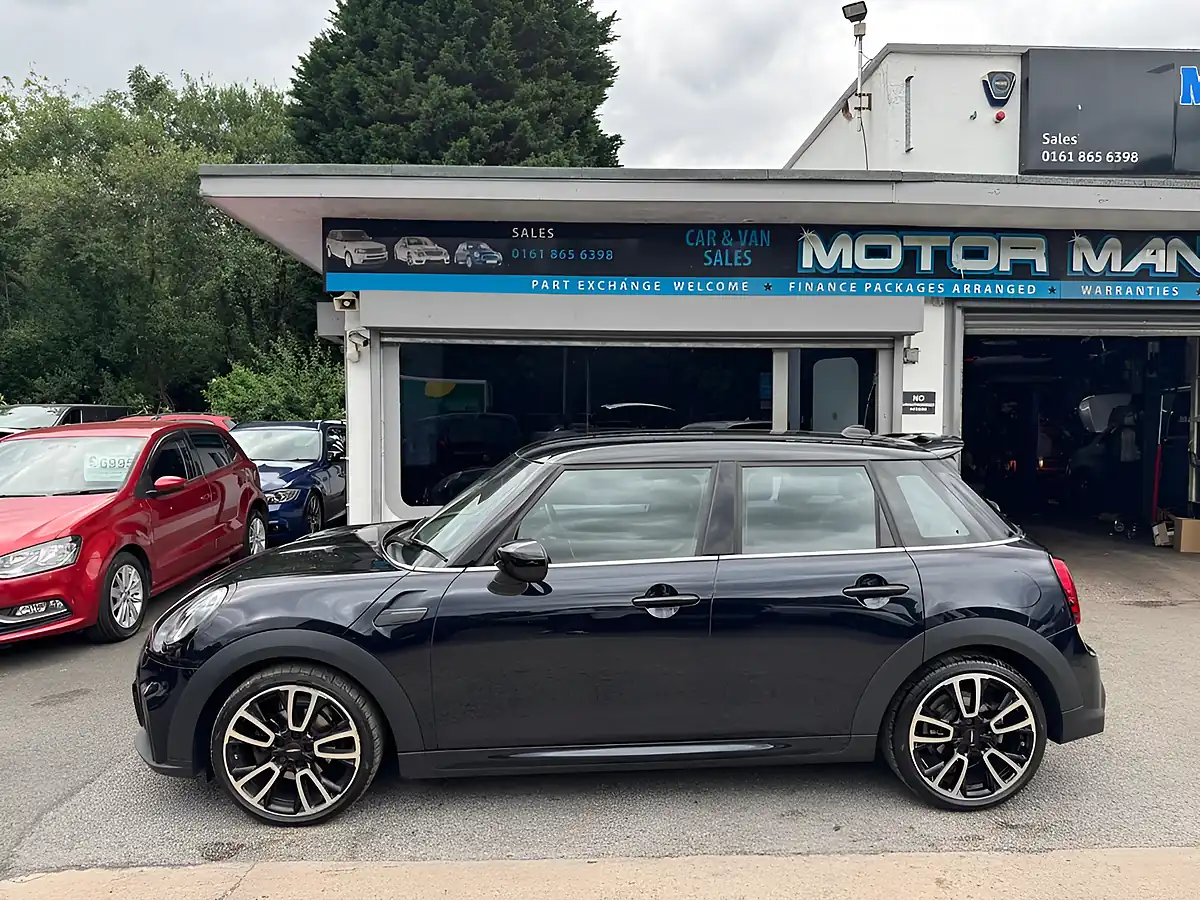 Used 2023 MINI Hatch Cooper Sport Black - Interior and Exterior details 2