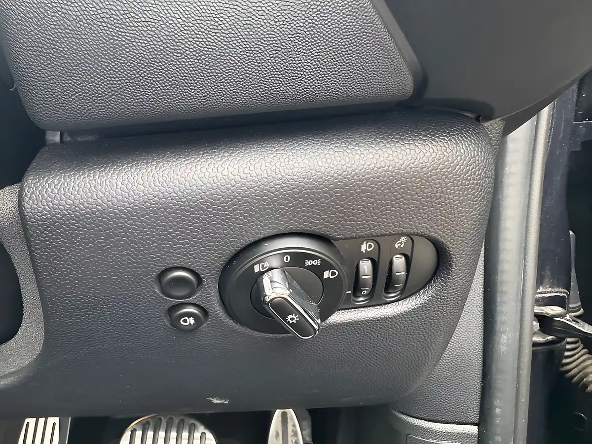 Used 2023 MINI Hatch Cooper Sport Black - Interior and Exterior details 20