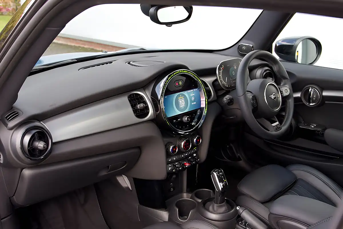 Used 2023 MINI Hatch Exclusive Blue - Interior and Exterior details 11