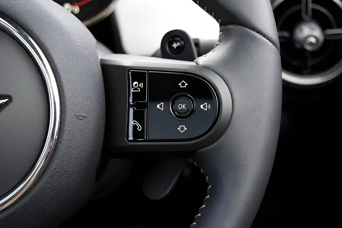 Used 2023 MINI Hatch Exclusive Blue - Interior and Exterior details 12