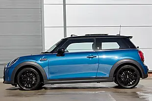 Used 2023 MINI Hatch Exclusive Blue - Interior and Exterior details 2
