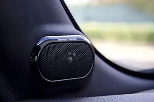 Used 2023 MINI Hatch Exclusive Blue - Interior and Exterior details 5