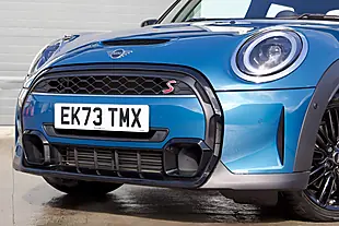Used 2023 MINI Hatch Exclusive Blue - Interior and Exterior details 9