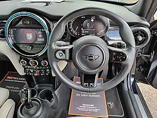 Used 2023 MINI Hatch Exclusive Carbon Black - Interior and Exterior details 14