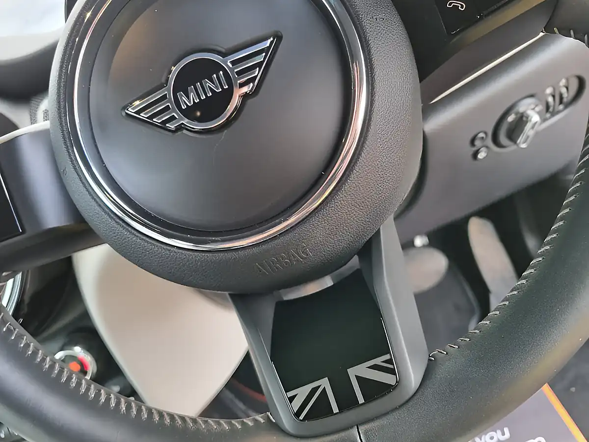 Used 2023 MINI Hatch Exclusive Carbon Black - Interior and Exterior details 15