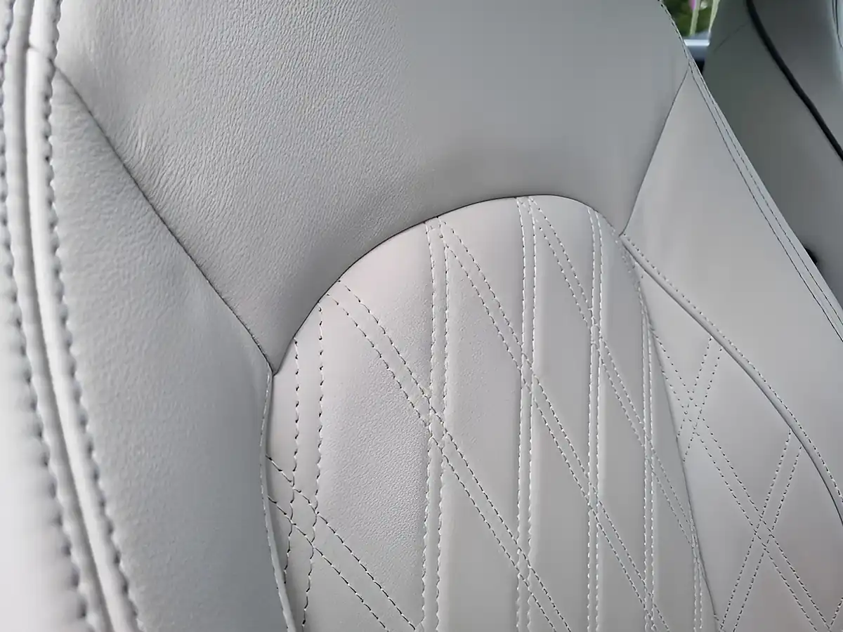Used 2023 MINI Hatch Exclusive Carbon Black - Interior and Exterior details 16
