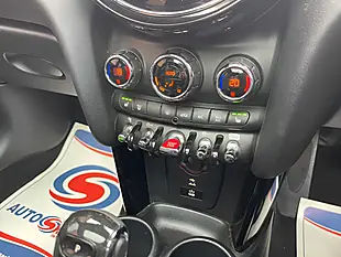 Used 2023 MINI Hatch Exclusive Green - Interior and Exterior details 16