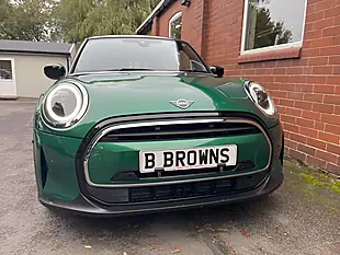 Used 2023 MINI Hatch Exclusive Green - Interior and Exterior details 6
