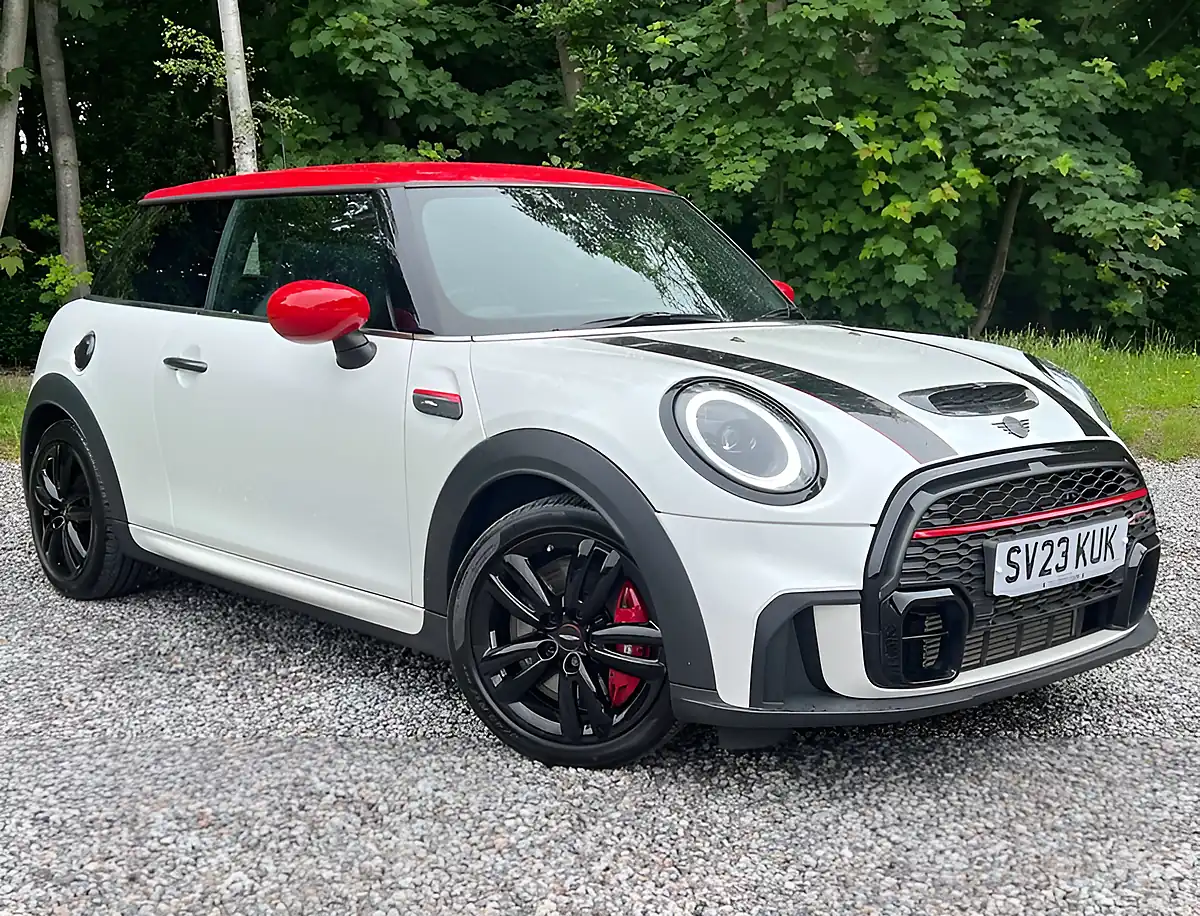 Used 2023 MINI Hatch John Cooper Works Nanuq White - Front View