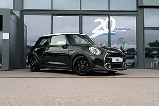 Used 2023 MINI Hatch Resolute Edition Rebel Green - Interior and Exterior details 15