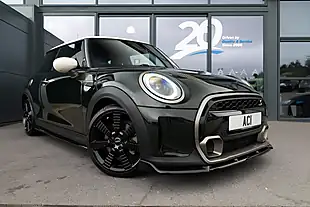 Used 2023 MINI Hatch Resolute Edition Rebel Green - Interior and Exterior details 16