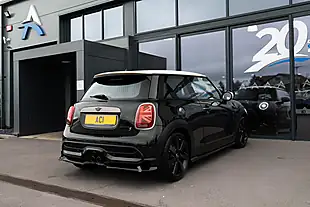 Used 2023 MINI Hatch Resolute Edition Rebel Green - Interior and Exterior details 19