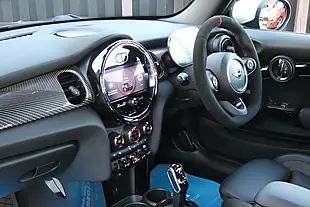 Used 2023 MINI Hatch Resolute Edition Rebel Green - Interior and Exterior details 13