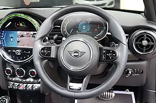 Used 2023 MINI Hatch Sport Rooftop Grey - Interior and Exterior details 6