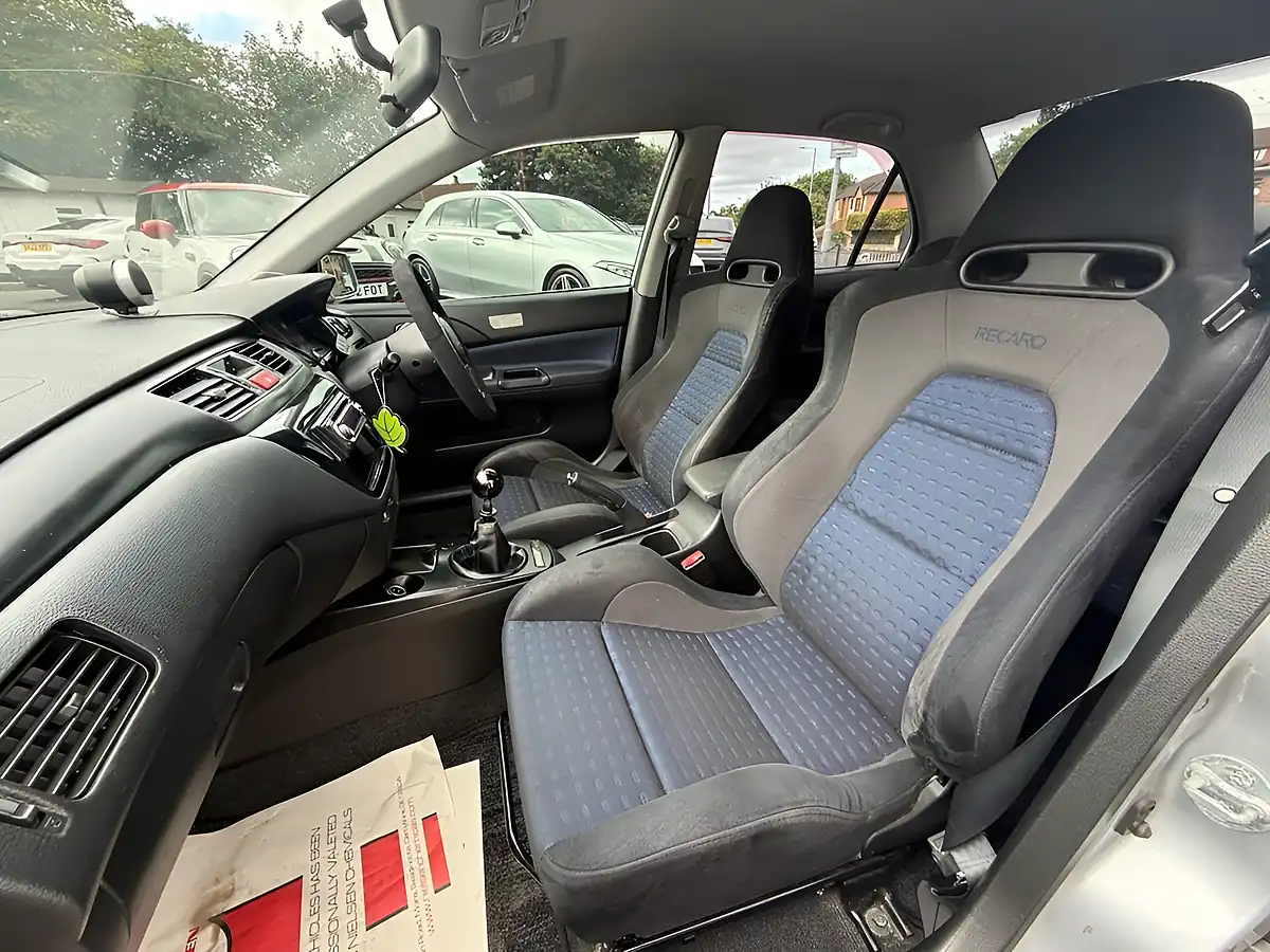 Used 2023 Mitsubishi Lancer Evolution Viii Saloon Gsr Silver - Interior and Exterior details 17
