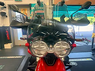 Used 2023 Moto Guzzi V85 Tt - Interior and Exterior details 15