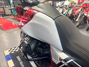 Used 2023 Moto Guzzi V85 Tt - Interior and Exterior details 16