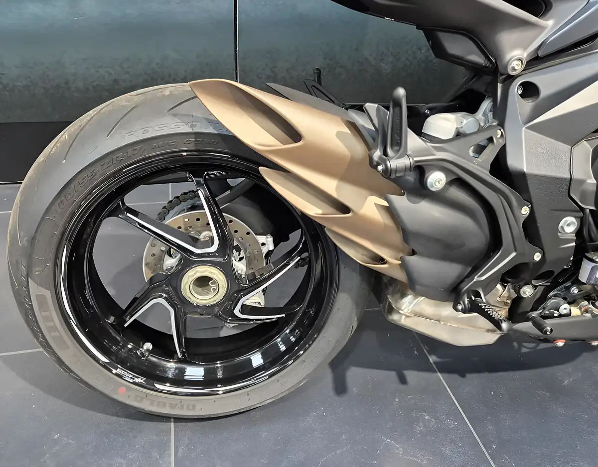 Used 2023 Mv Agusta Brutale 800 Rr Carbon Black/Avio Grey - Interior and Exterior details 11