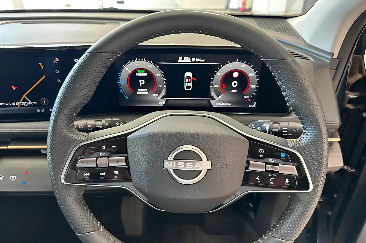 Used 2023 Nissan Ariya Advance Green - Interior and Exterior details 10