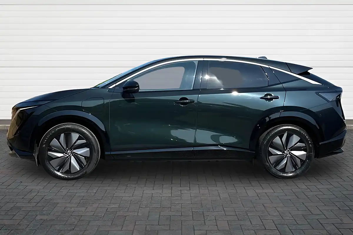 Used 2023 Nissan Ariya Advance Green - Interior and Exterior details 6