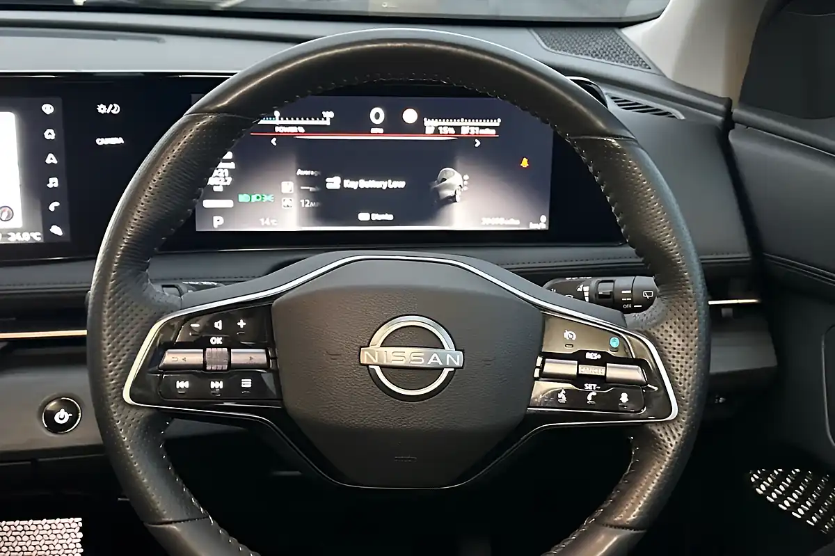 Used 2023 Nissan Ariya Advance Green - Interior and Exterior details 10