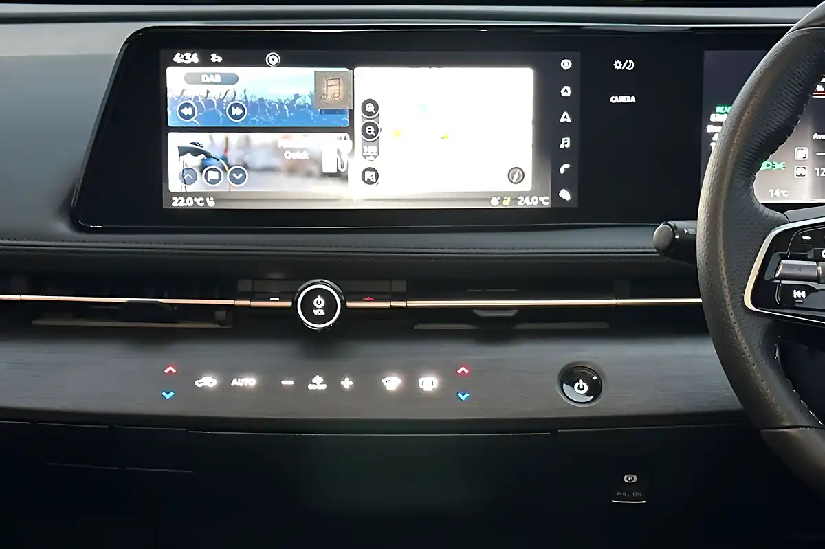 Used 2023 Nissan Ariya Advance Green - Interior and Exterior details 12