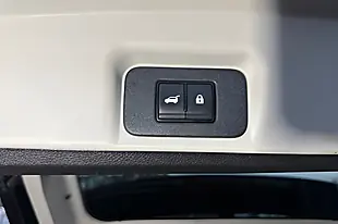 Used 2023 Nissan Ariya Advance Green - Interior and Exterior details 16