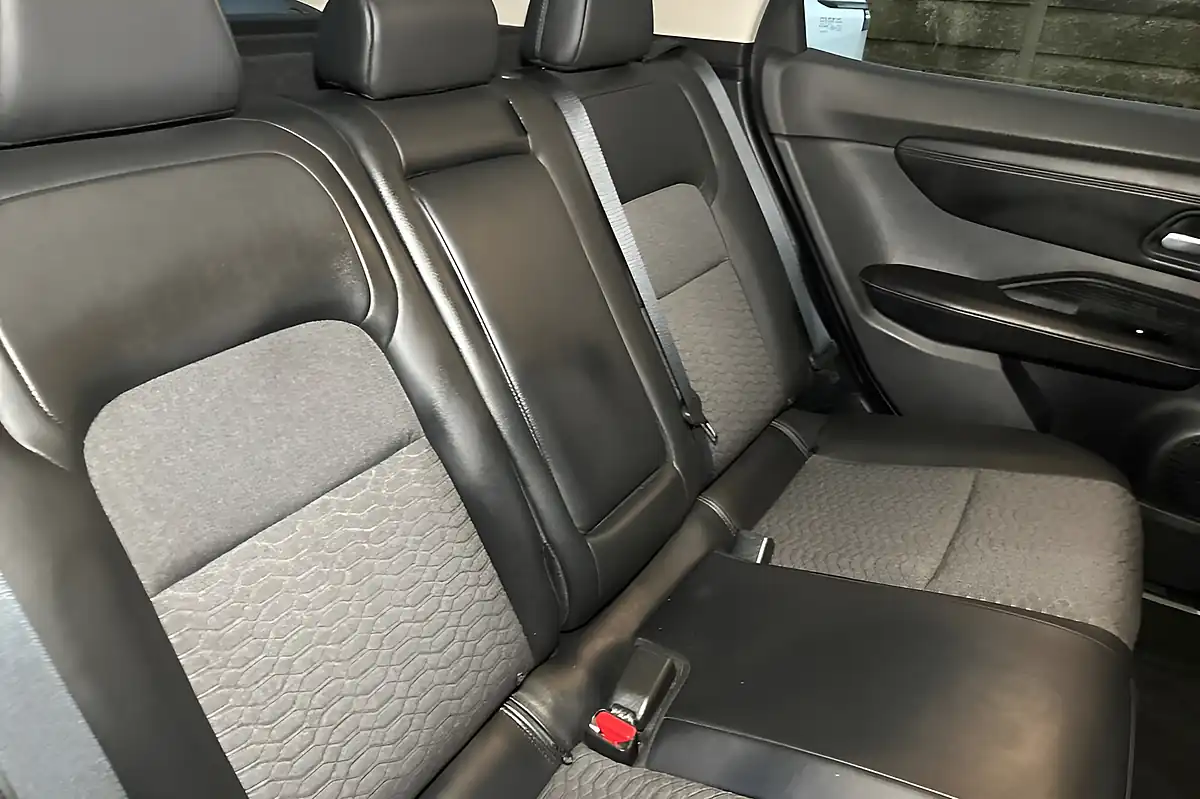 Used 2023 Nissan Ariya Advance Green - Interior and Exterior details 17