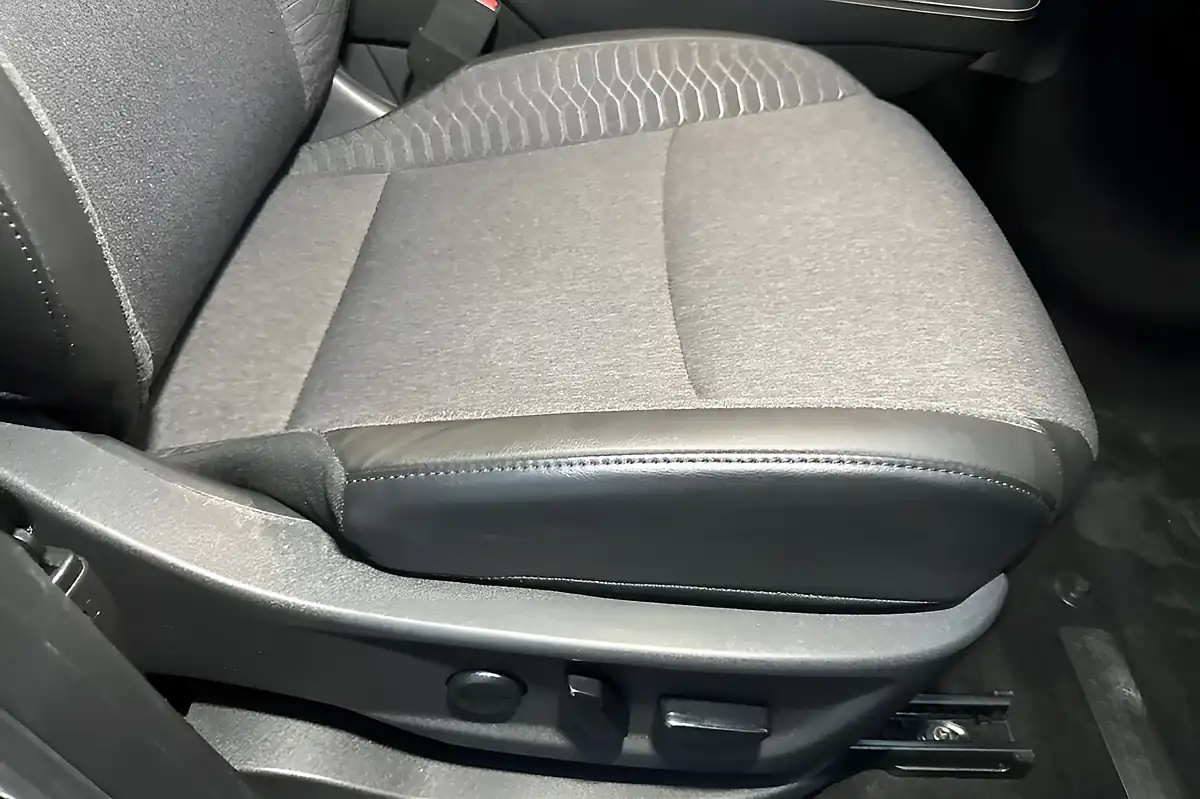 Used 2023 Nissan Ariya Advance Green - Interior and Exterior details 18