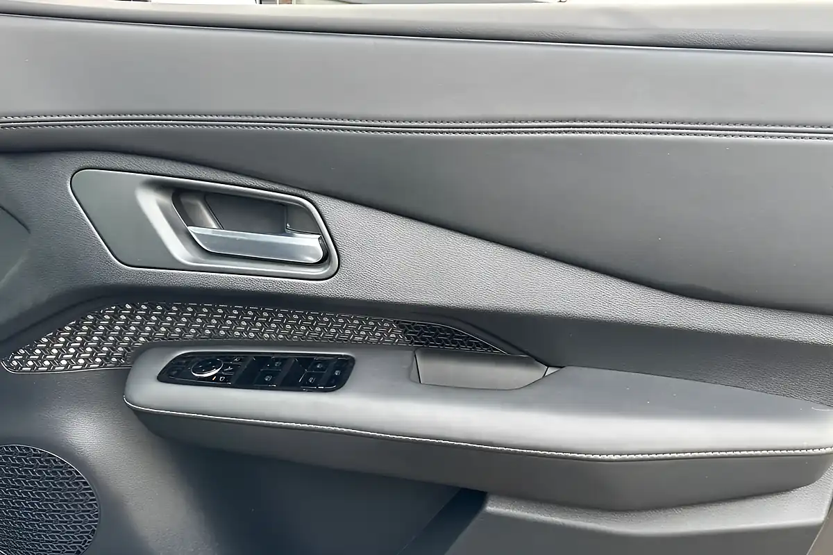 Used 2023 Nissan Ariya Advance Gun Metal - Interior and Exterior details 17