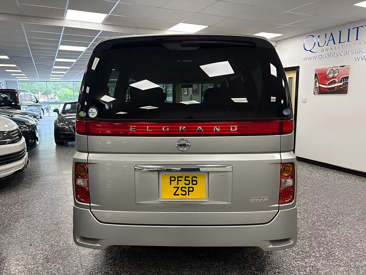 Used 2023 Nissan Elgrand Highwat Star Silver - Interior and Exterior details 11
