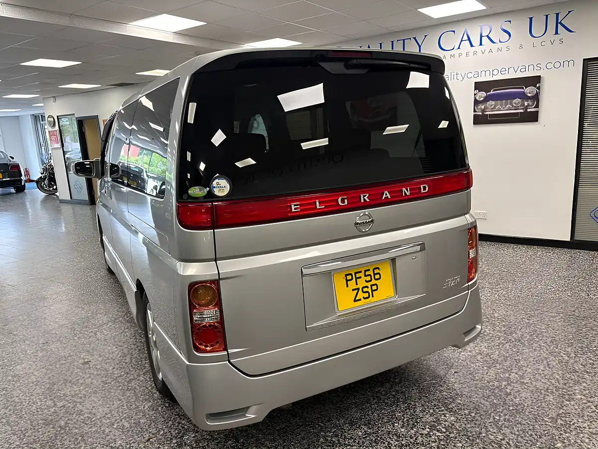 Used 2023 Nissan Elgrand Highwat Star Silver - Interior and Exterior details 12