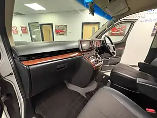 Used 2023 Nissan Elgrand Highwat Star Silver - Interior and Exterior details 18