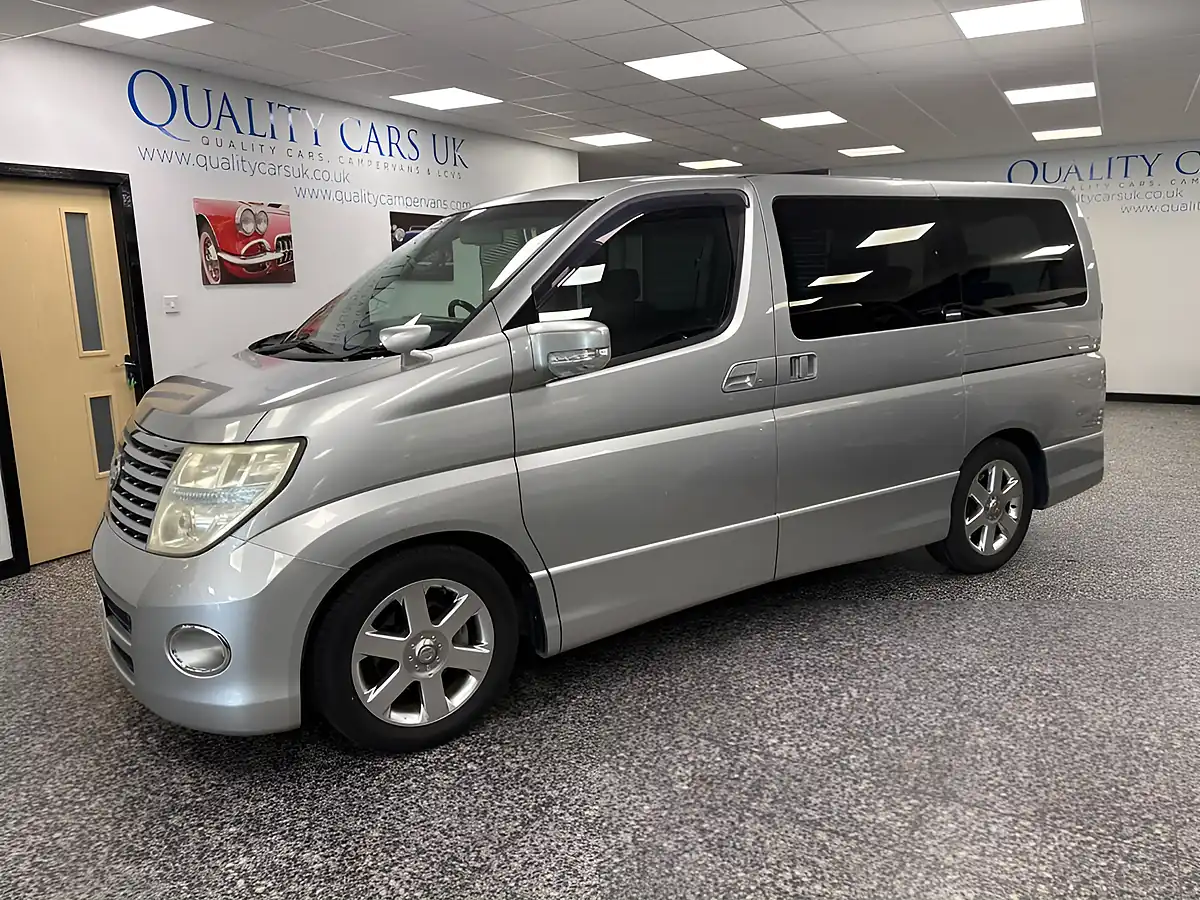 Used 2023 Nissan Elgrand Highwat Star Silver - Interior and Exterior details 3